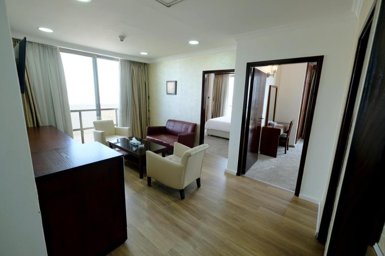 Red Crescent Guesthouse Ramallah Eksteriør billede