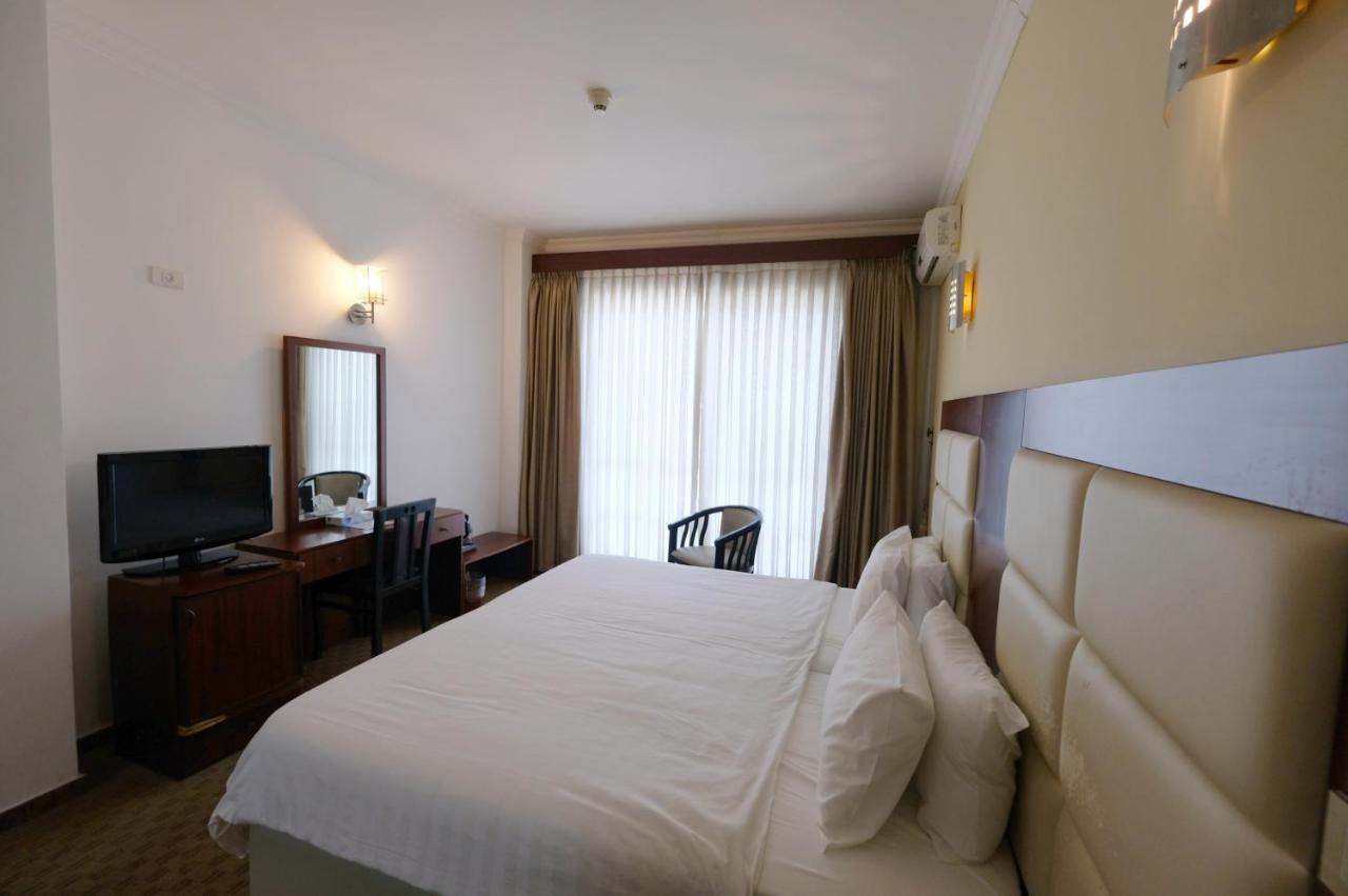 Red Crescent Guesthouse Ramallah Eksteriør billede