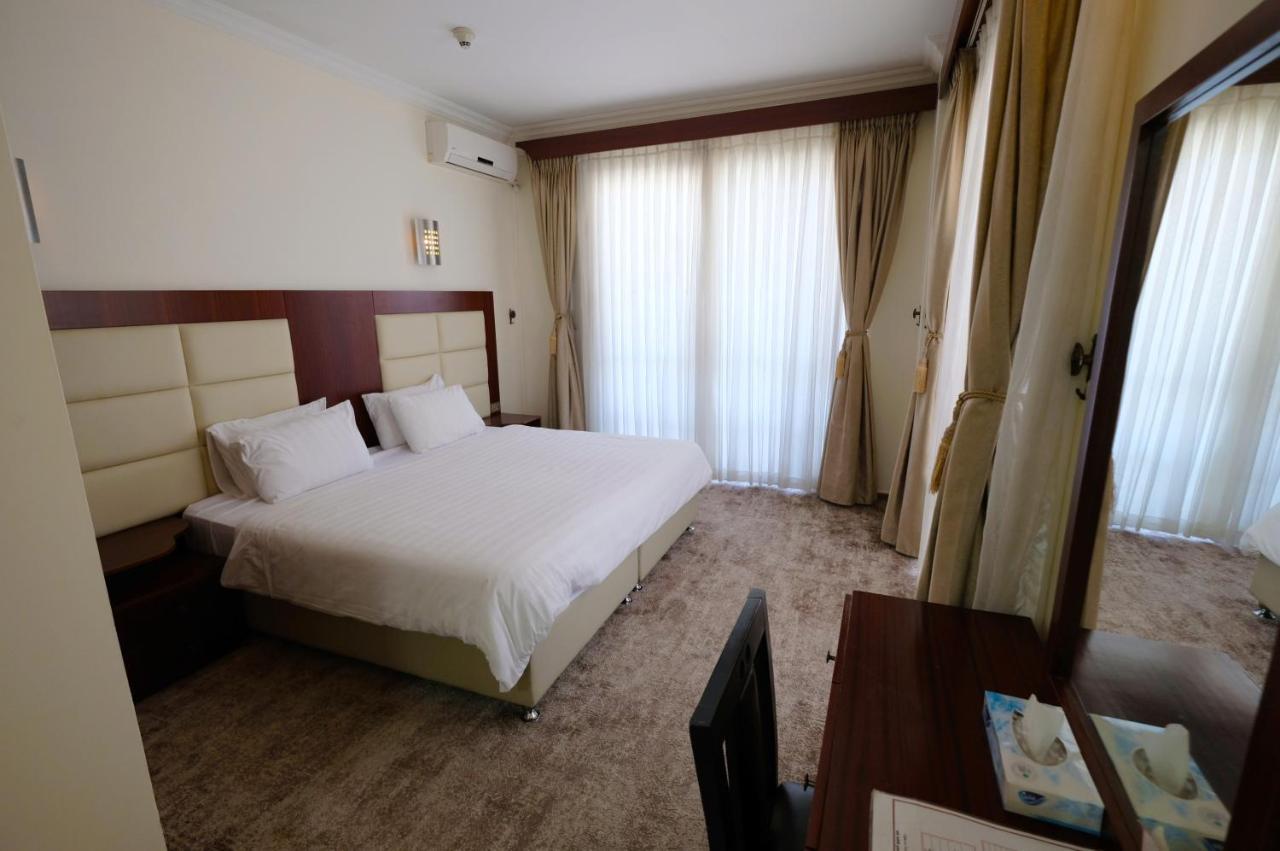 Red Crescent Guesthouse Ramallah Eksteriør billede